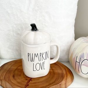 Rae Dunn mug 🎃